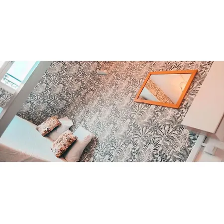 Location En Plein Coeur De N°21 *